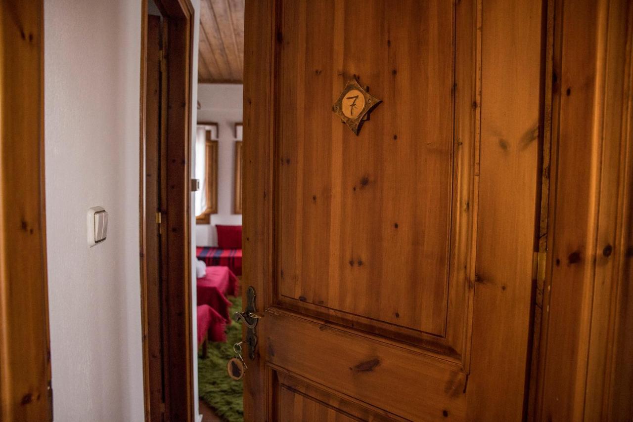 Ξενώνας Πατρικό Neraïdochóri Dış mekan fotoğraf
